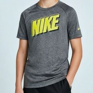 NWT Nike boys dry fit T-shirt, and shorts two piece set